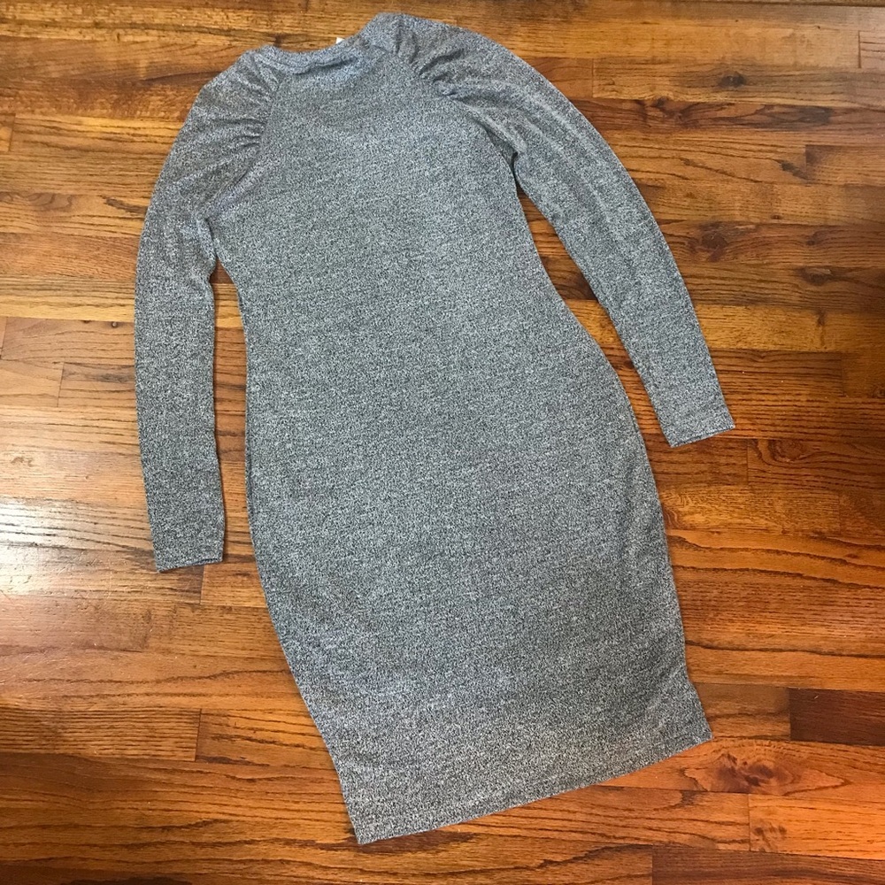 Motherhood LS Maternity Dress NWT
Medium Maternity
Comfy Stretch Material
Rayon - Picture 5 of 16